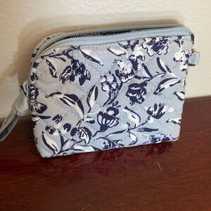 Vera Bradley coin purse       NWT